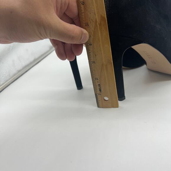 G.I.L.I. Peep Toe Zip Back Suede Booties Size 11 M Fantina Black - Picture 10 of 11